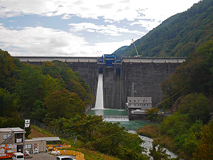 美和ダム　ダム印